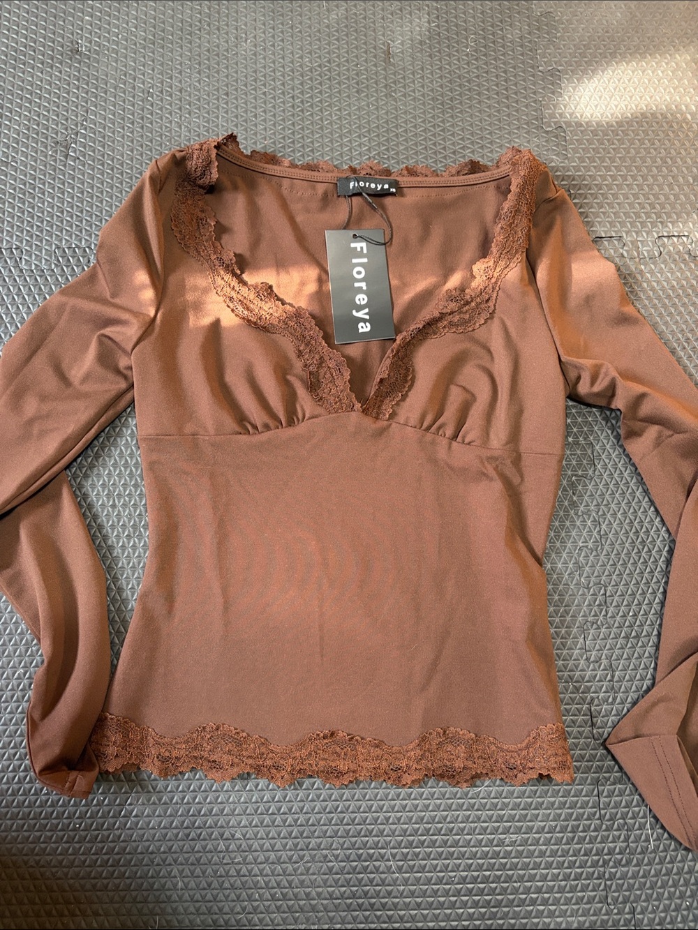 Women's Lace Trim V-Neck Long Sleeve Top - Brown